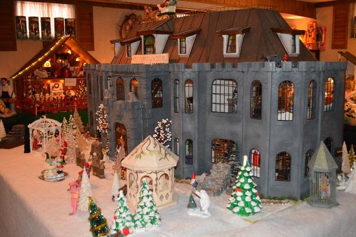 Höllenbrauch Castle Dollhouse features 10 rooms of highly collectible miniatures in excellent condition!!!