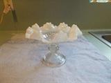 FENTON-Like Bowl on Pedestal - PRETTY