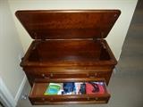 Open top chest with one drawer