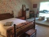 Country queen size bed