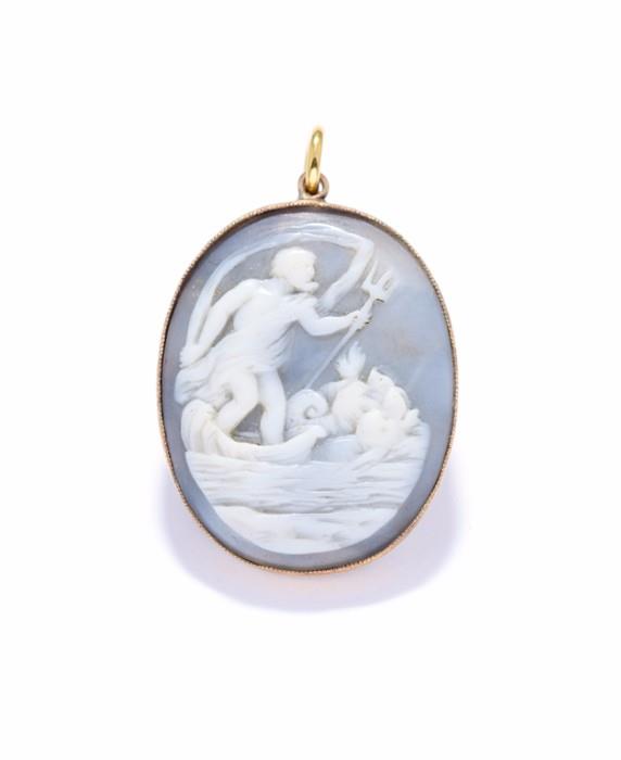 LOT 1: A NEPTUNE THEMED CAMEO 