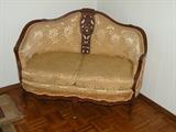 Beautiful Victorian settee