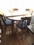 Kitchen table with 4 chairs and extra leaf