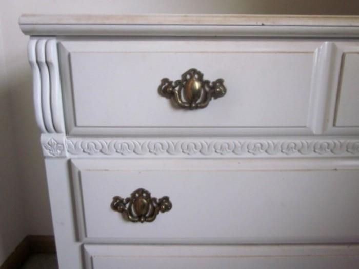 Vintage 3-Drawer painted chest