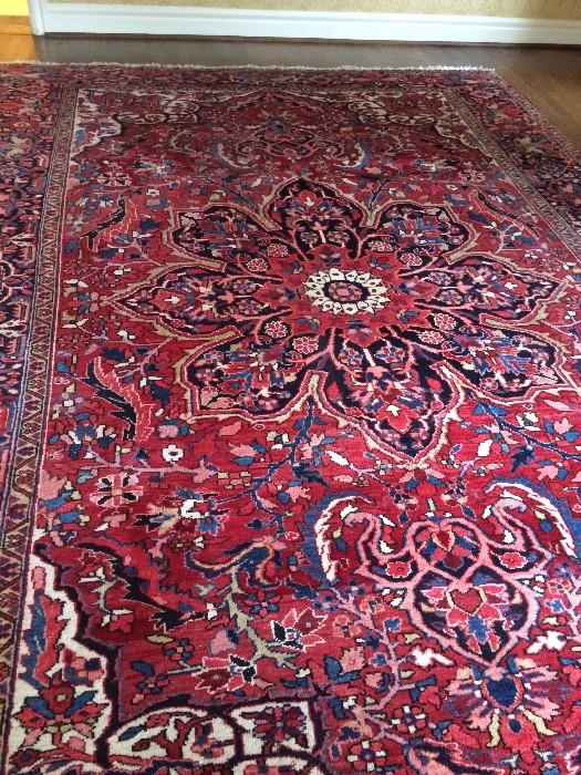 Fabulous Persian Heriz 8 ft. 6 in. x 11 ft. 6 in. rug