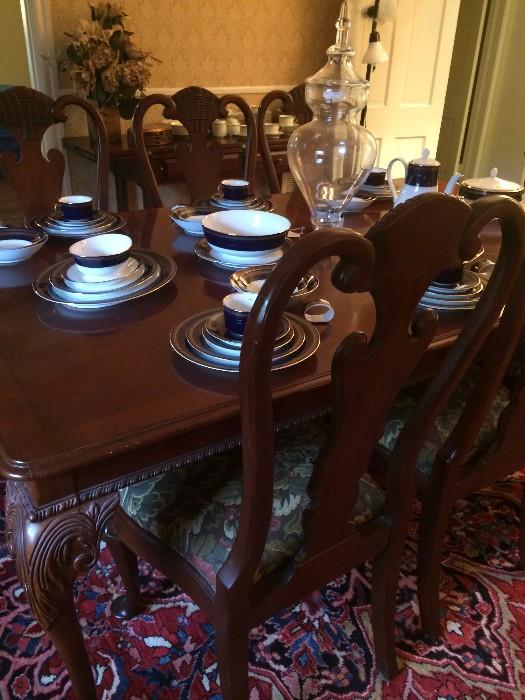 Exceptional Chippendale dining table & chairs