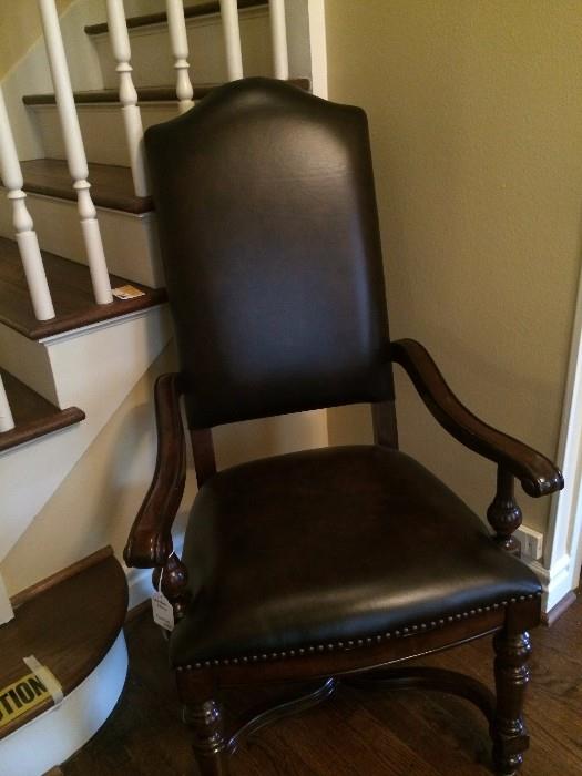 Extra nice black leather arm chair 