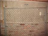 LARGE CHAIN LINK GATE