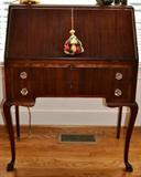 Ladies style slant top writing desk