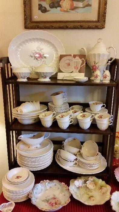 Beautiful set of Spode Billingsley Rose china