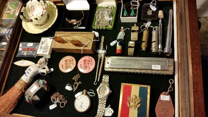 Lots of jewelry, vintage & antique smalls