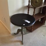 #72 Green/Black End Table 22x22 $120 —