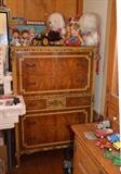 Antique Chest of Drawers
