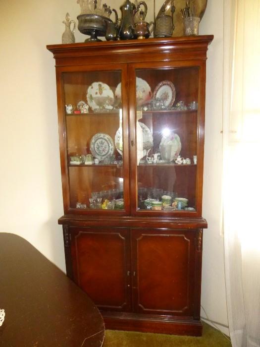 Corner Curio cabinet