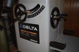 Delta Unisaw~ 10" Left Tilting Arbor Saw