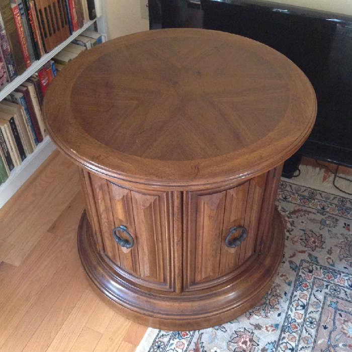 Round Accent Table $ 100.00