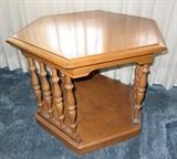 OCT MAPLE SIDE TABLE
