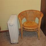 WICKER CHAIR / HEATER
