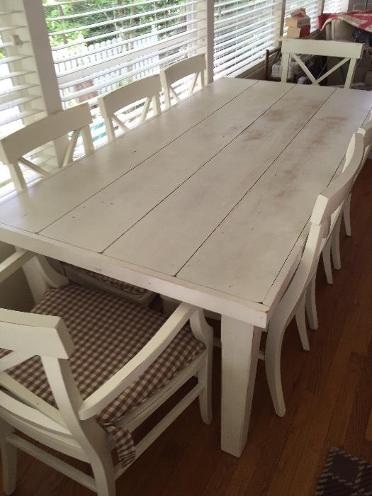 Heavy duty dining room table w/8 chairs
