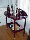 Butler's tray trolley with decanters, teaset on bottom