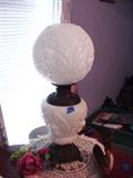Another view of the table lamp with cherub head shades