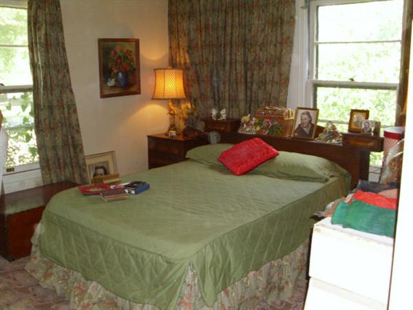 Double bed & headboard