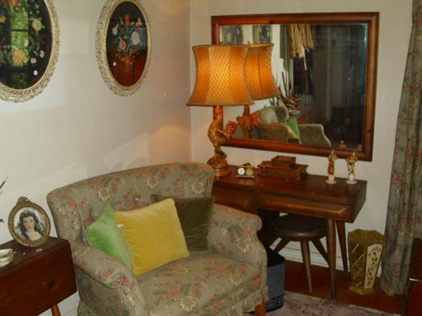 Bedroom sitting area