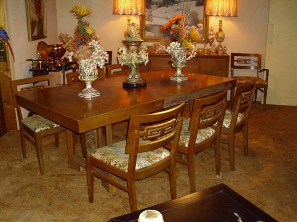 Dining room table