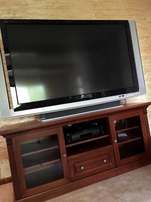 Fantabulous 60" Sony SXRD Projection TV Model KDS-R60XBR1...Works perfect...Has a New Extra Bulb Too!...YES...The Stand Is For Sale Too!...