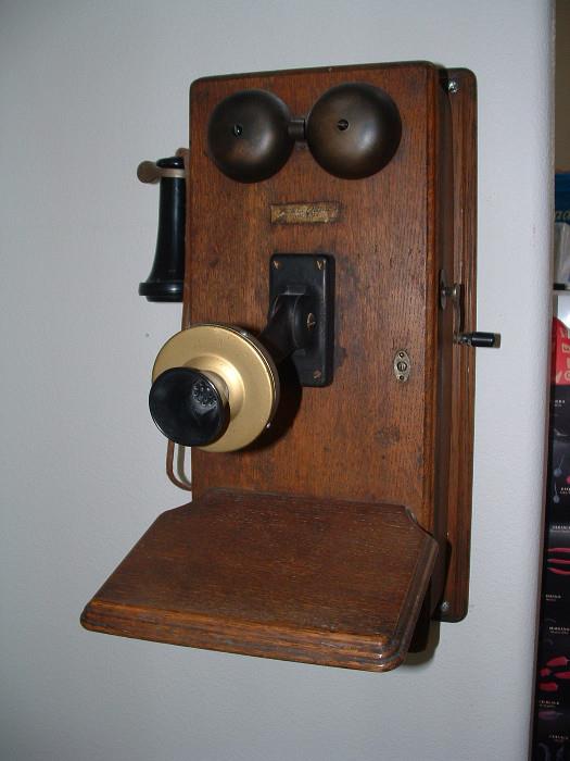 Oak wall phone (early 1900's)