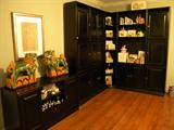 Storehouse wall unit and entertainment cabinet
Chinese dogs