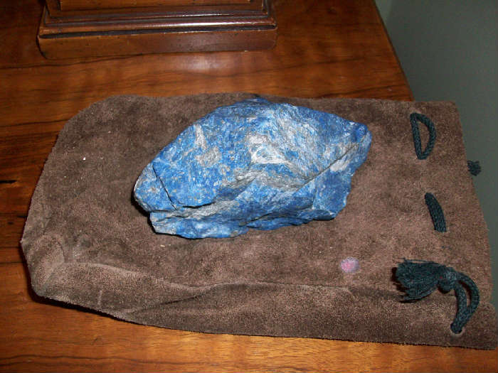 Lapus Lazuli raw stone