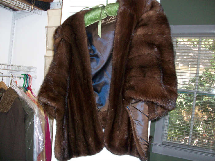 Large mink cape