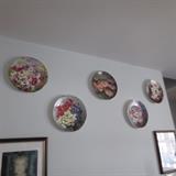 MORE PLATES WITH BOXES