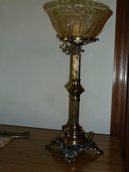 Antique/vintage table lamp