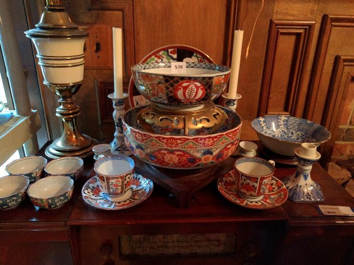Nice collection of Imari porcelain. See how I'm so internationally relevant, by making a pagoda from the bowls. It's so great to be me.                                             YAY!                                                                                            ;-)