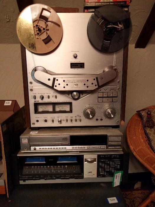 Wow, a vintage reel-to-reel. It's like taking your kids to the zoo - look at that ol' thang, son!