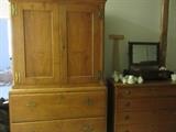 Tiger maple Linen press
