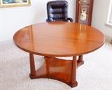 Round Cherry Wood Dining table
