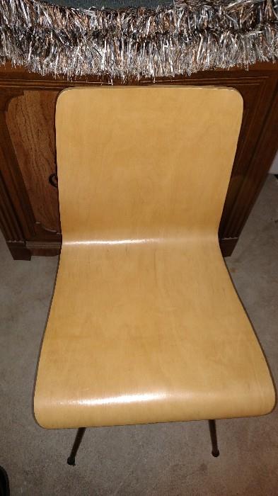 Sligh chair