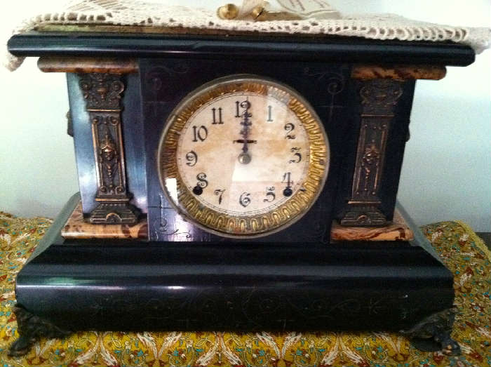 Seth Thomas Mantle Clock, Black Lacquer with Faux Painted Marble Top, Dated 1880 (10" x 14-3/4")
