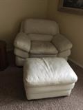 Wonderful easy chair, white leather