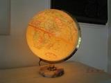 LIGHTED GLOBE