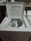 MAYTAG WASHING MACHINE