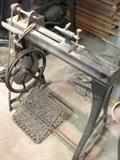 ANTIQUE - PEDAL LATHE