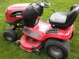 CRAFTSMAN YT3000 RIDING MOWER 42"DECK