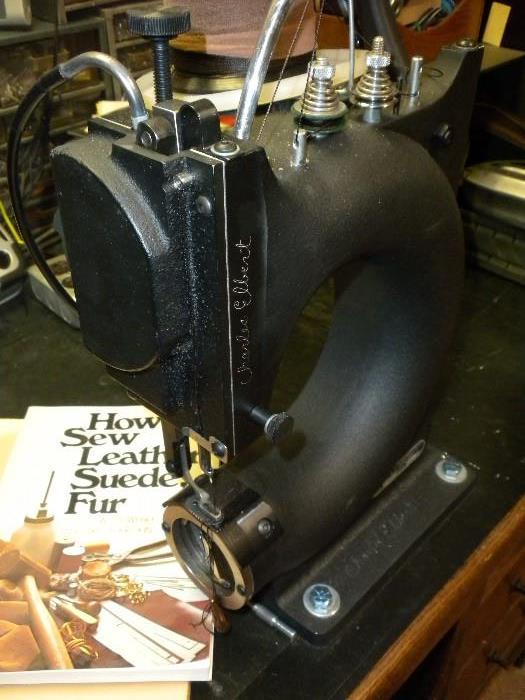 INDUSTRIAL LEATHER SEWING MACHINE, WITH INFO AND LARGE BOX OF ACCESSORIES