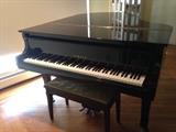 Vintage Yamaha Baby Grand Piano. Mint Condition. Case & Works. Cost today New Is $30.000. This is priced At $7500.00 Or Best Offer