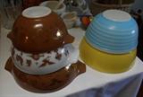 Vintage Pyrex:  3 pc Early American Cinderella bowl set, Yellow 402 bowl, 2 1/2 qt  Blue rainbow bowl x