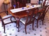 Thomasville Mahogany Collection Dining Table with pair of leaves and 6 matching Chairs